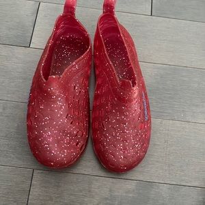 Girls Speedo swim shoes sparkly pink
